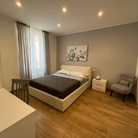 Levante Central Rooms-3